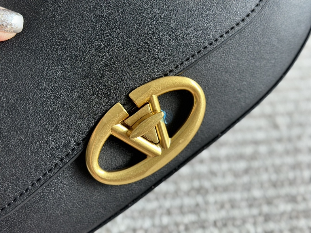 Valentino Shoulder Bag view