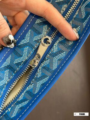 Goyard Saint Louis Tote view 4