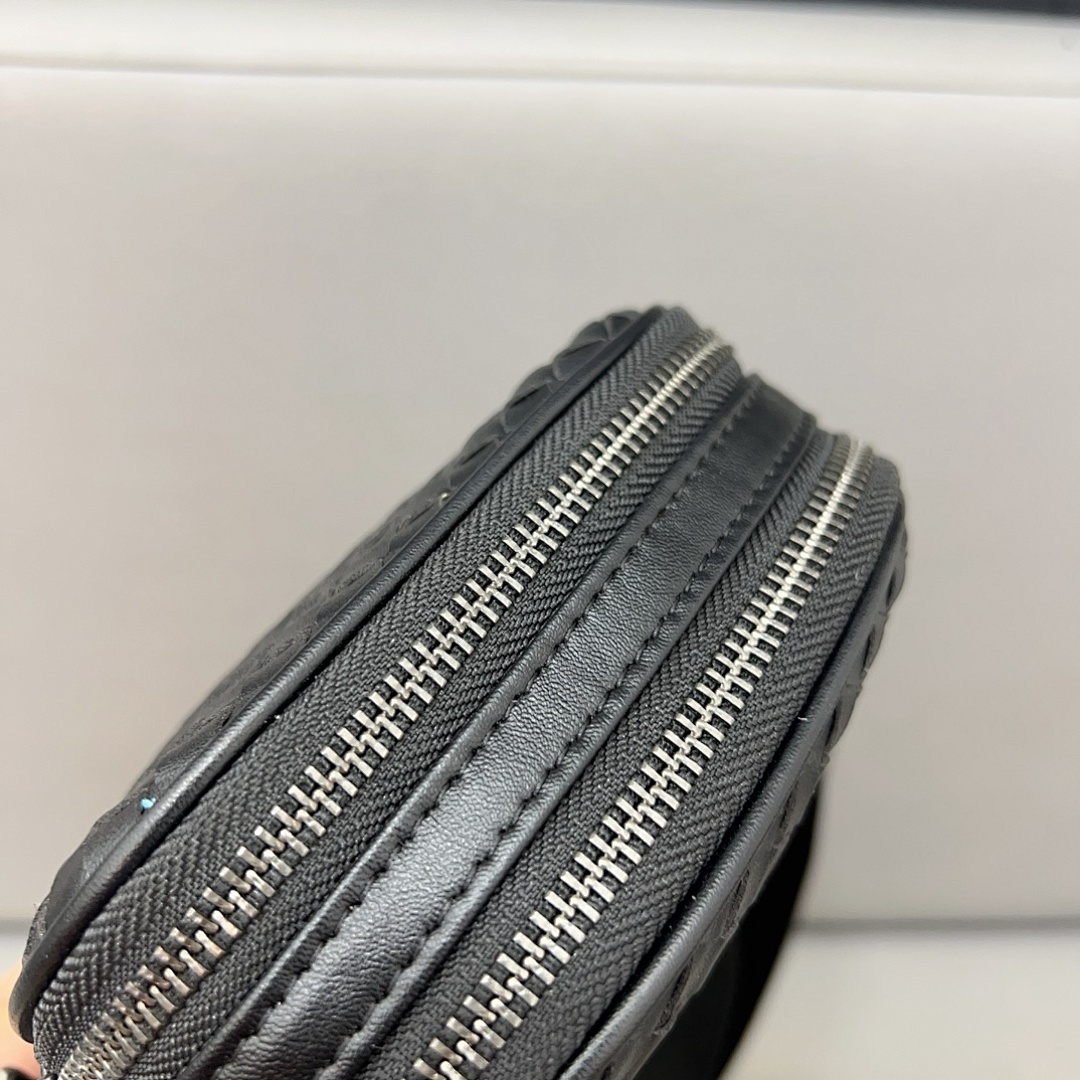 Bottega Veneta Intrecciato Crossbody Bag view