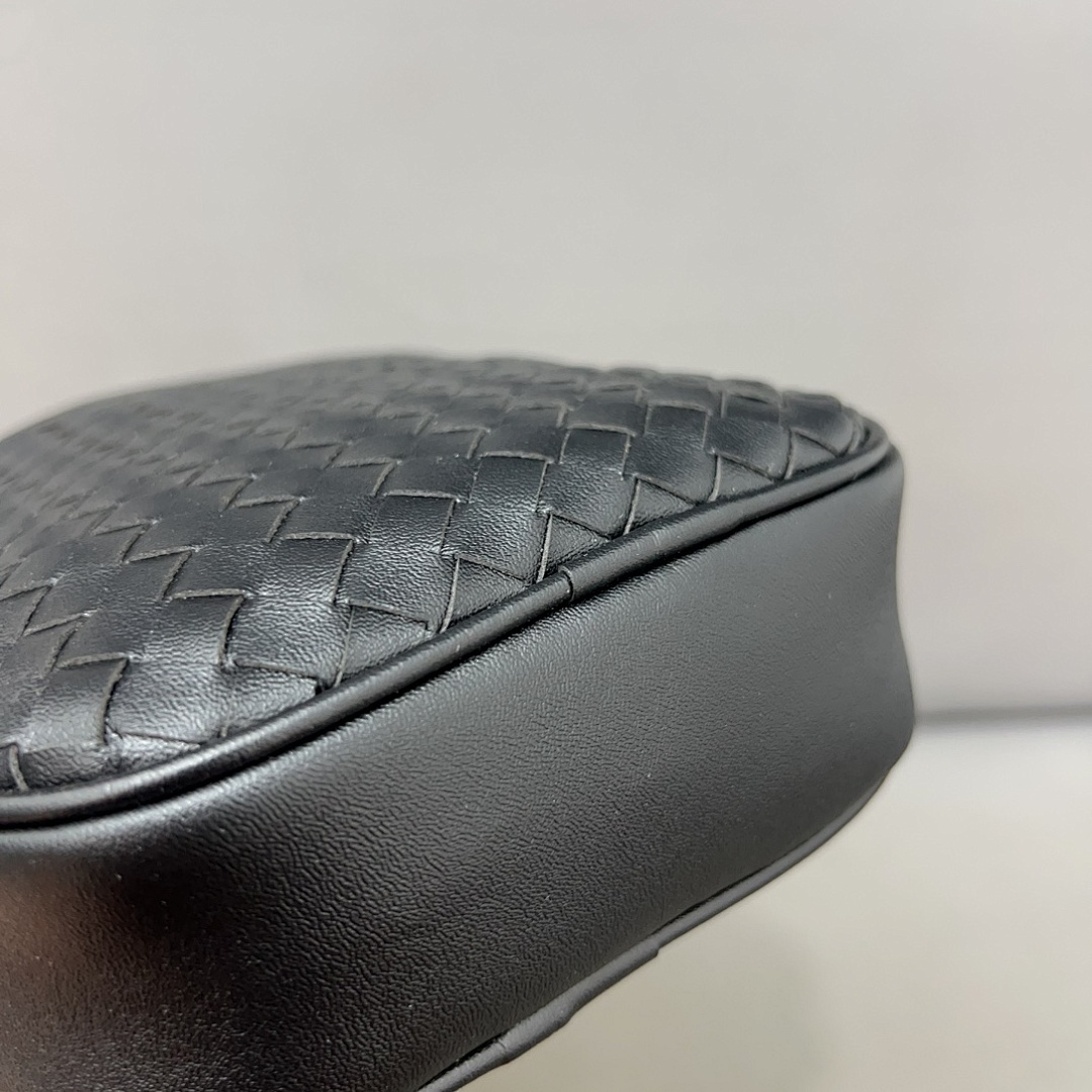 Bottega Veneta Intrecciato Crossbody Bag view