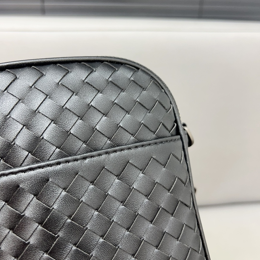 Bottega Veneta Intrecciato Crossbody Bag view