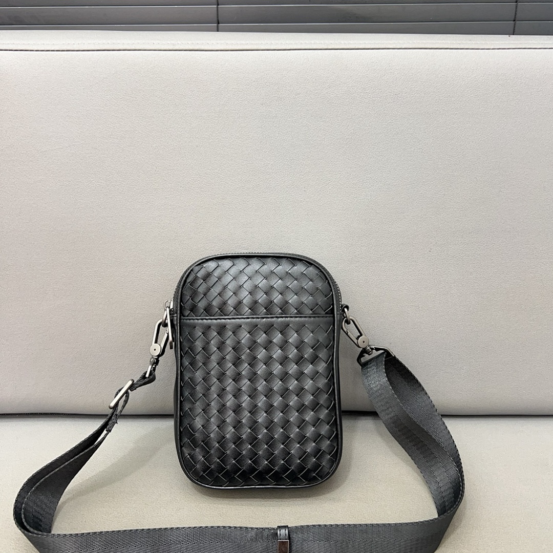 Bottega Veneta Intrecciato Crossbody Bag view