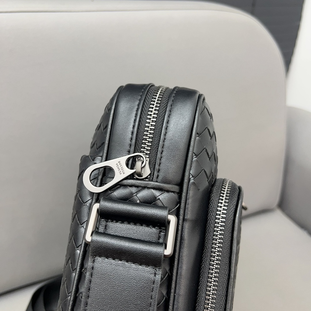 Bottega Veneta Intrecciato Cosmetic Pouch view