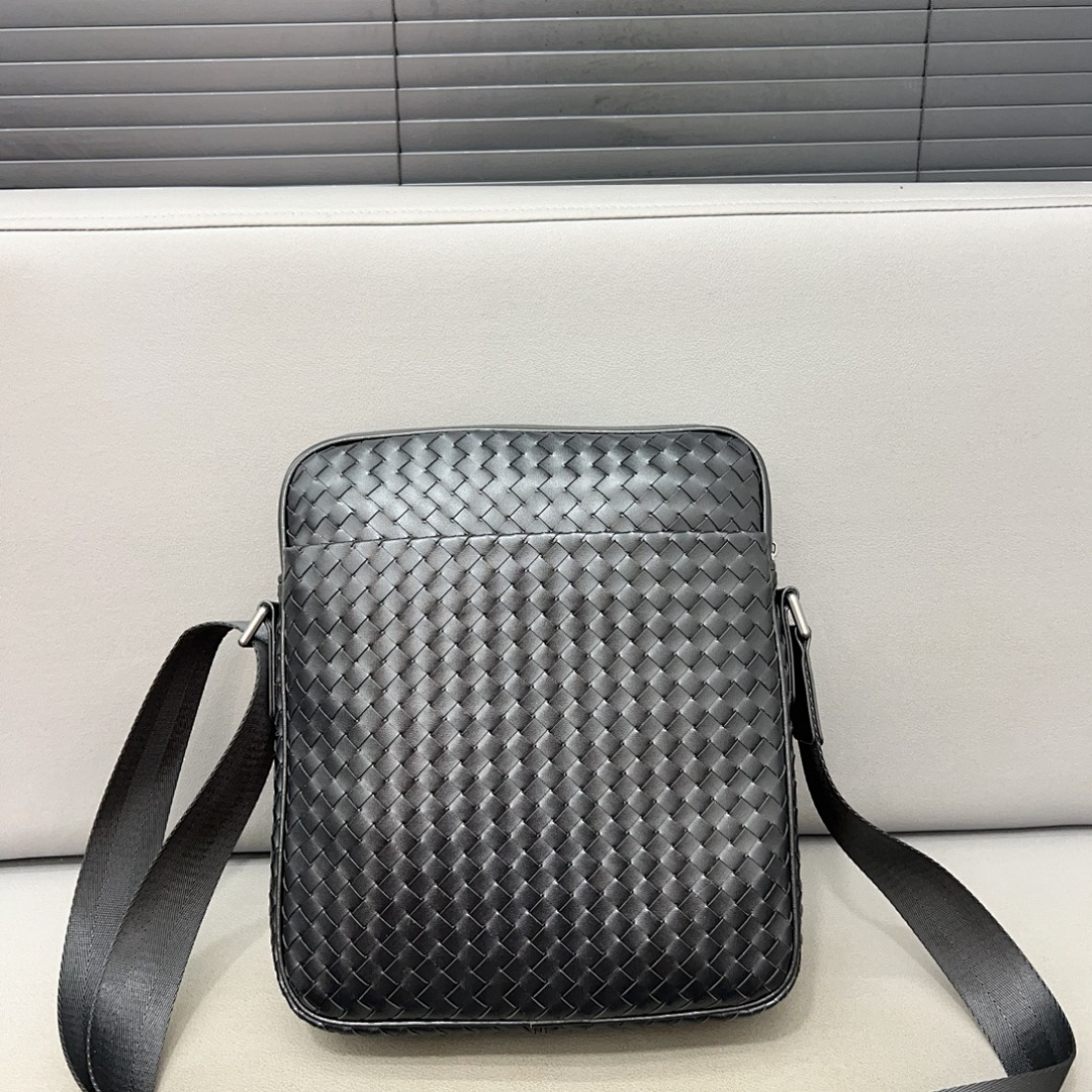 Bottega Veneta Intrecciato Cosmetic Pouch view