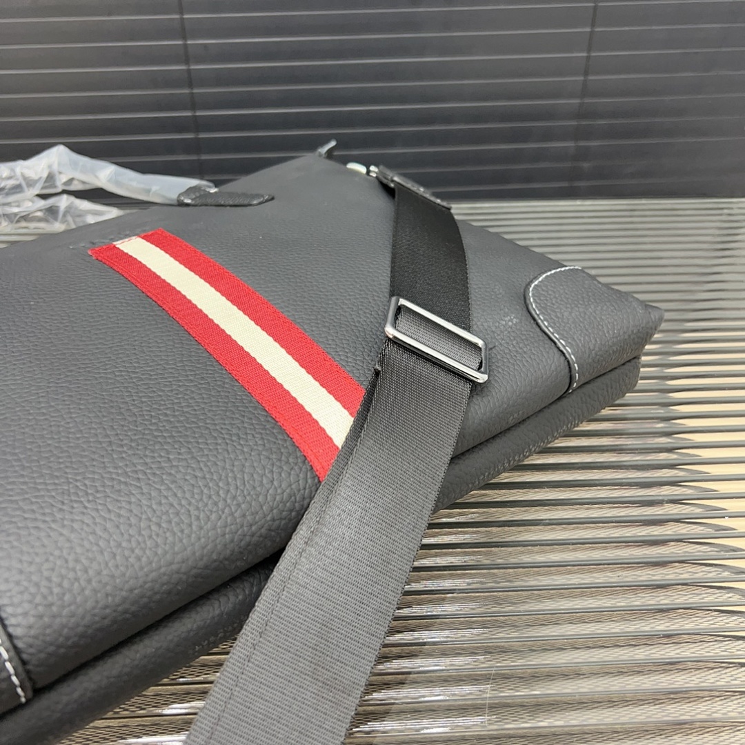 Balenciaga Shoulder Bag