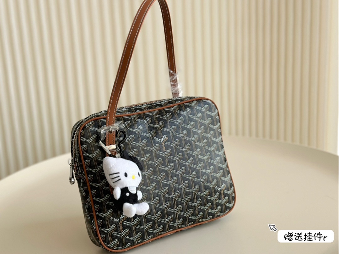 Goyard Saint Louis Tote view