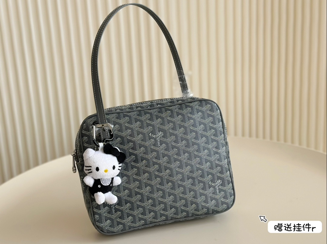 Goyard Saint Louis Tote view