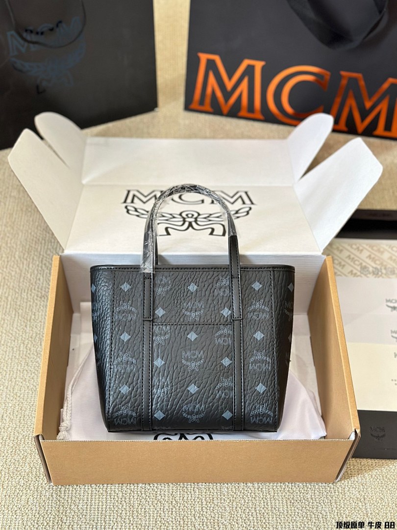MCM Visetos Tote view