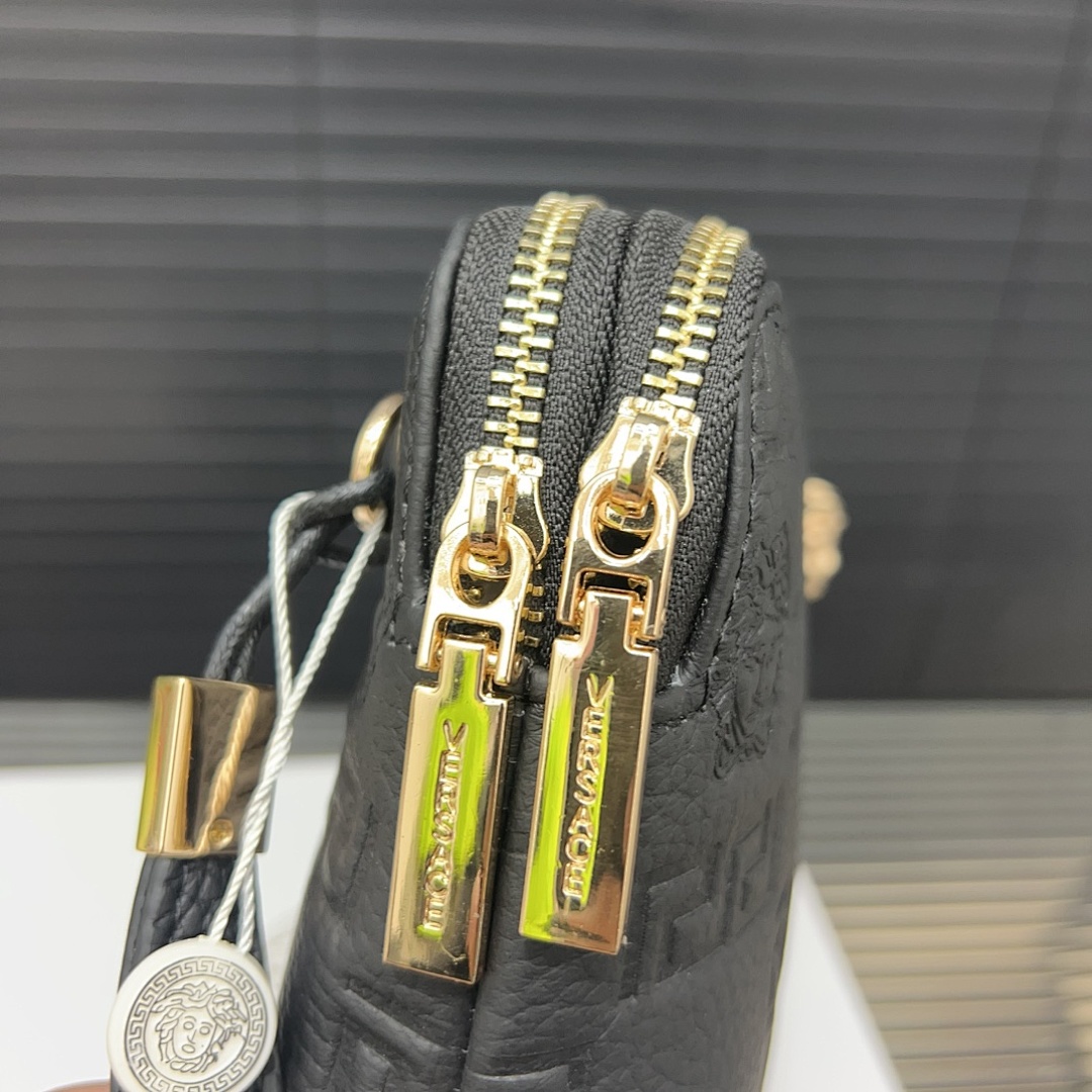 Versace Medusa Wallet view