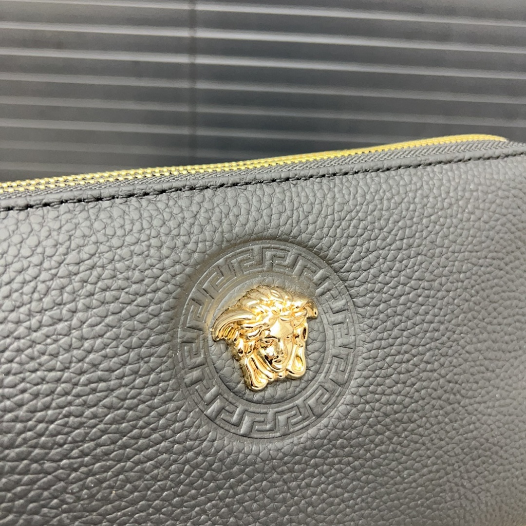 Versace Medusa Wallet view