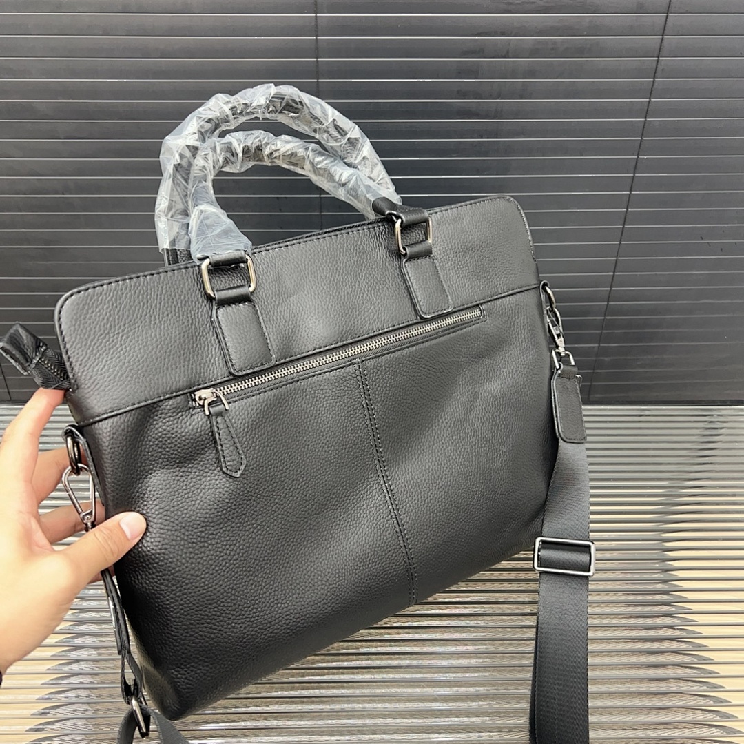 Montblanc Meisterstuck Sartorial Bag view