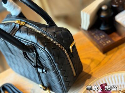Bottega Veneta Intrecciato Bag view 5
