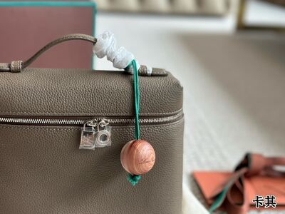 Hermès Evelyne Bag view 8