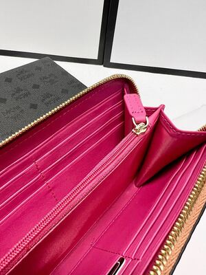 MCM Wallet view 3