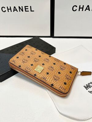 MCM Wallet view 1