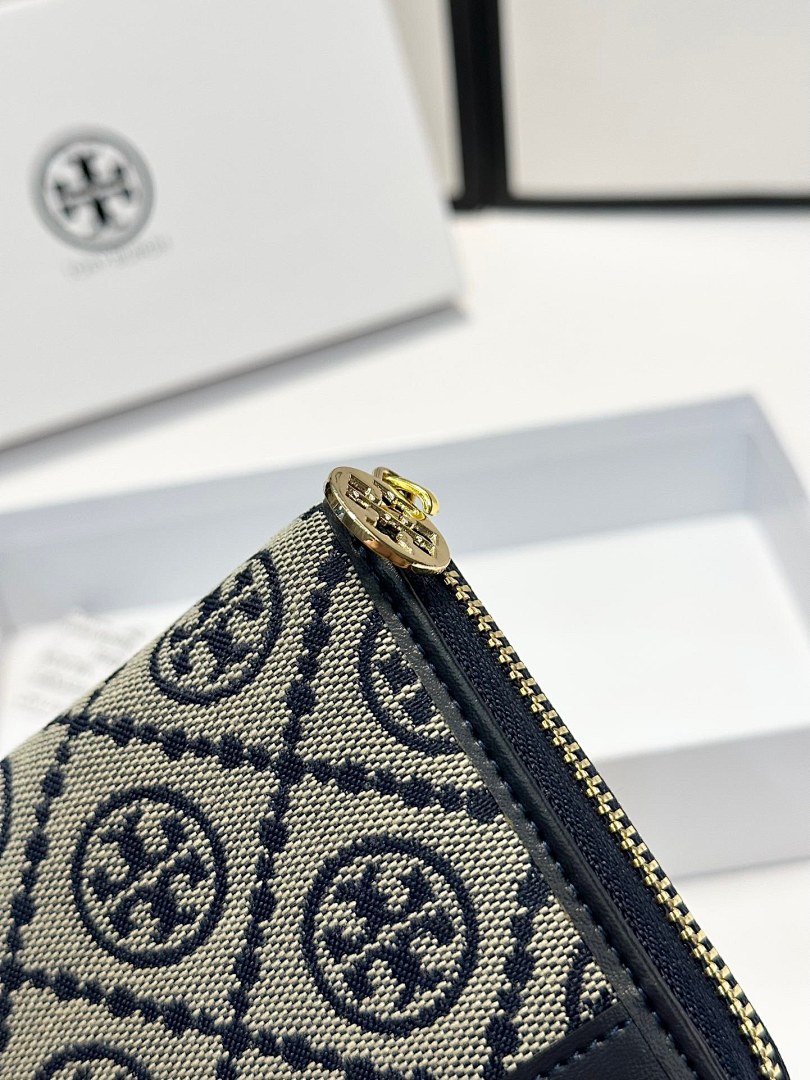 Tory Burch Wallet view