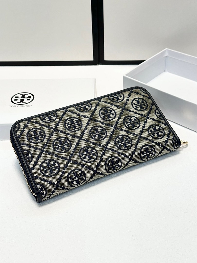 Tory Burch Wallet view
