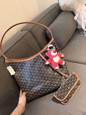 Goyard Shoulder Bag view 6
