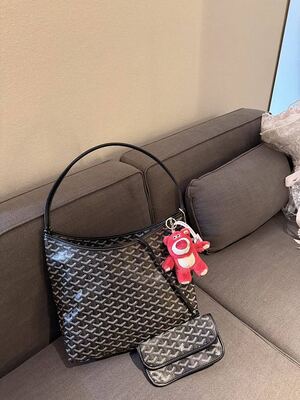 Goyard Shoulder Bag view 5