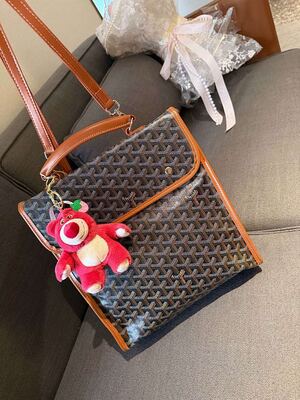 Goyard Shoulder Bag view 3
