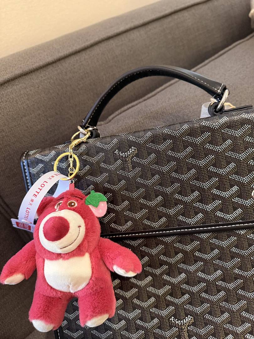 Goyard Saint Louis Tote view