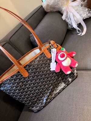 Goyard Saint Louis Tote view 4