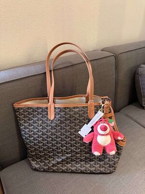 Goyard Saint Louis Tote view 9