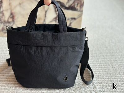 Lululemon Bucket Bag view 7
