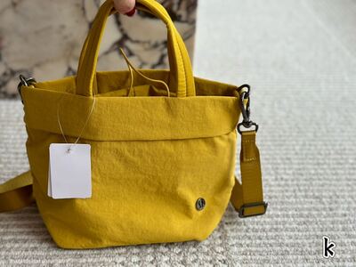Lululemon Bucket Bag view 9