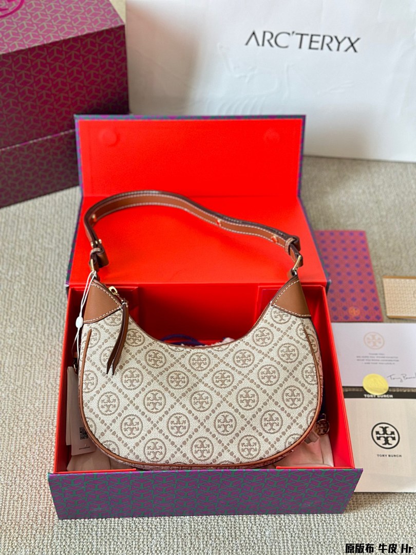 Tory Burch Hobo Shoulder Bag view