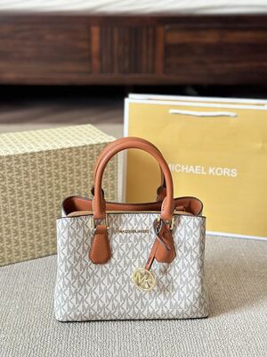 Michael Kors Tote Bag view 1
