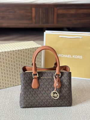 Michael Kors Tote Bag view 3