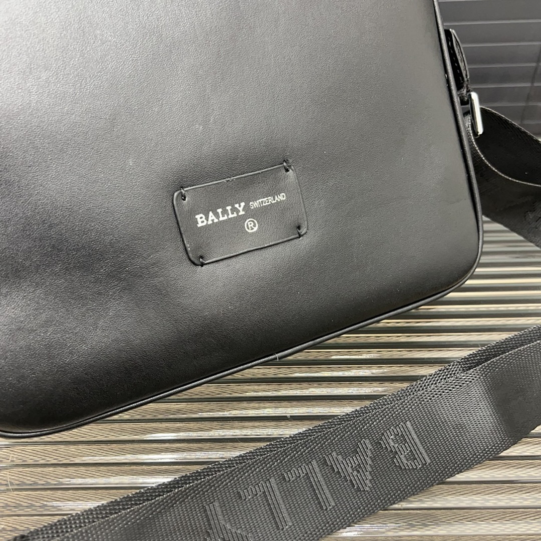 Bally Shoulder Bag