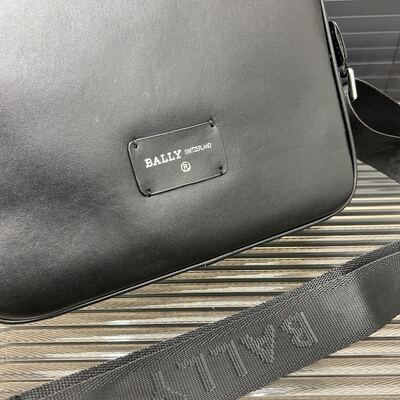 Bally Shoulder Bag view 1