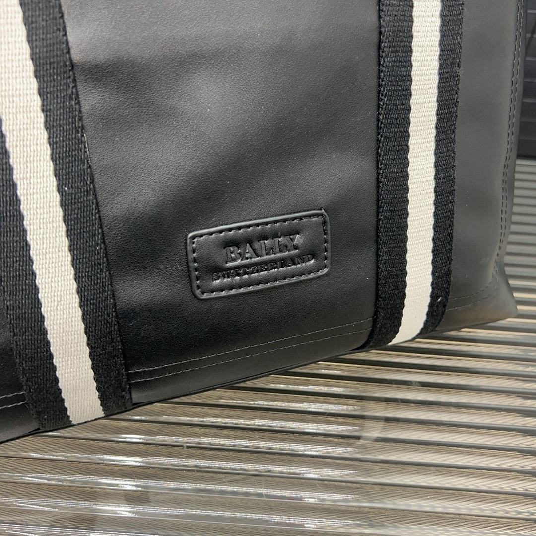 Bally Tote Shoulder Bag view