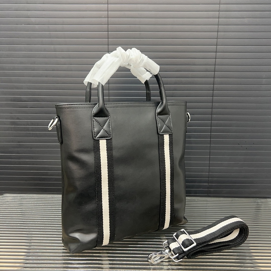 Bally Tote Shoulder Bag view