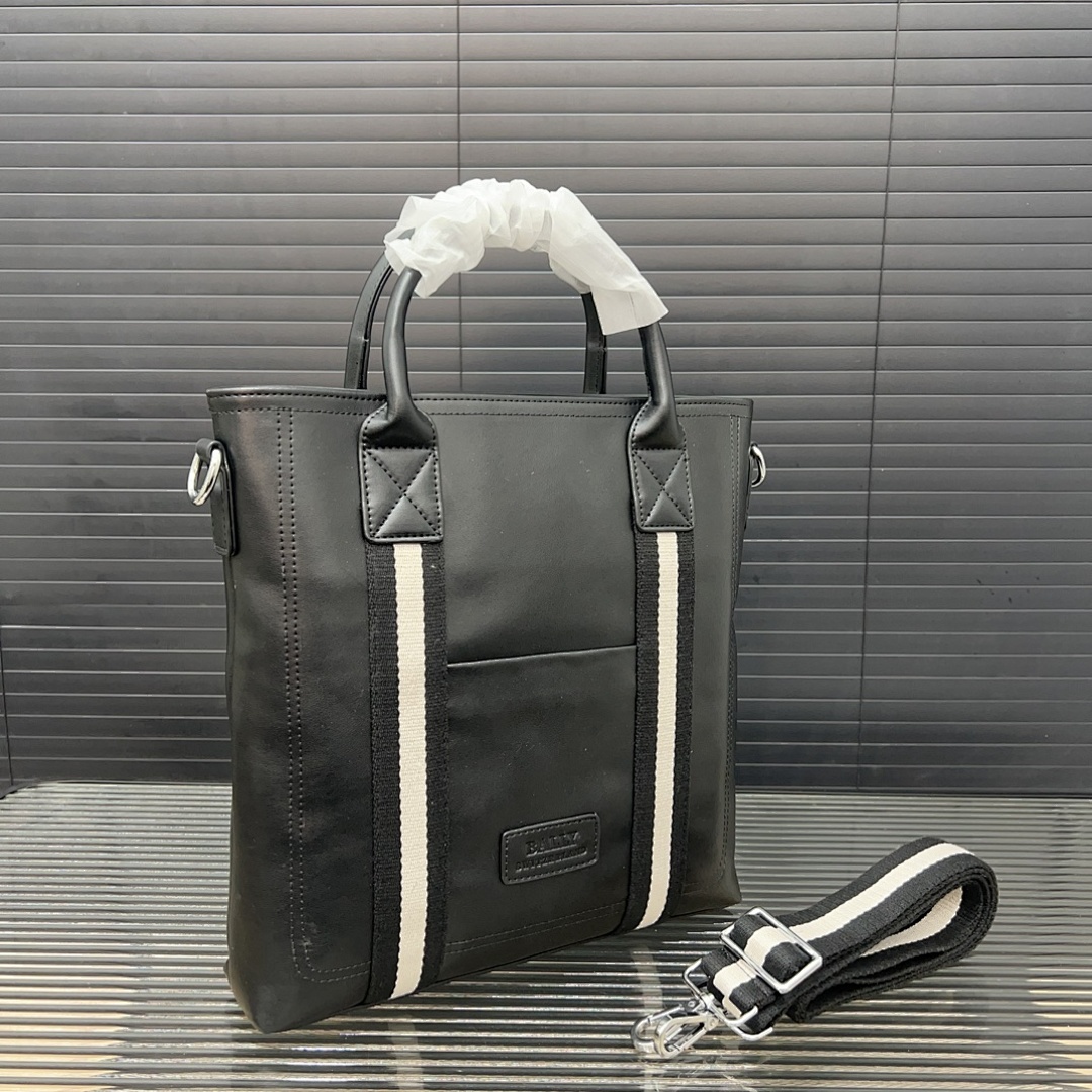 Bally Tote Shoulder Bag view