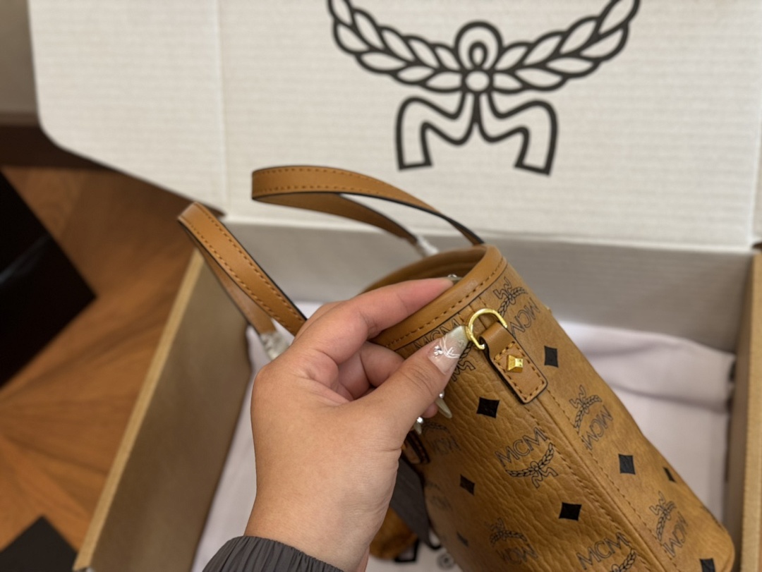 MCM Visetos Tote Bag view