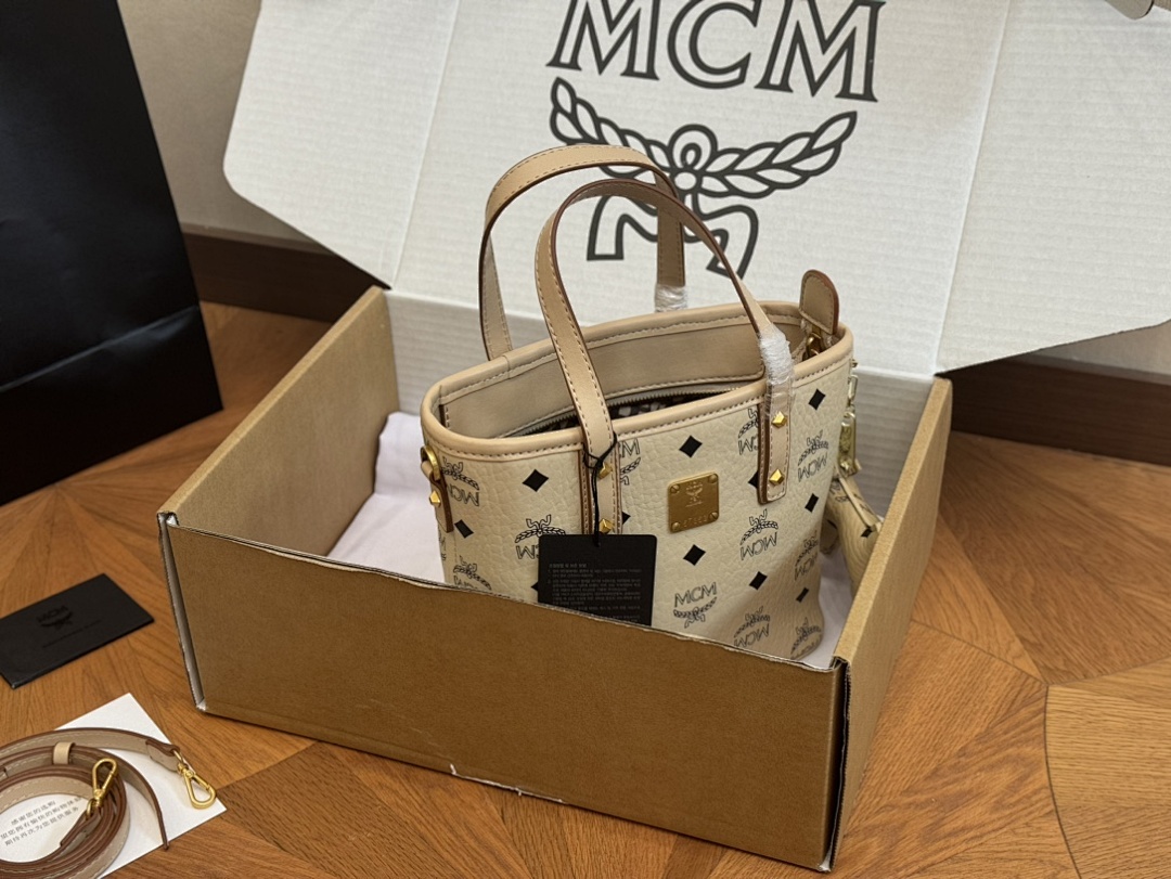 MCM Visetos Tote Bag view