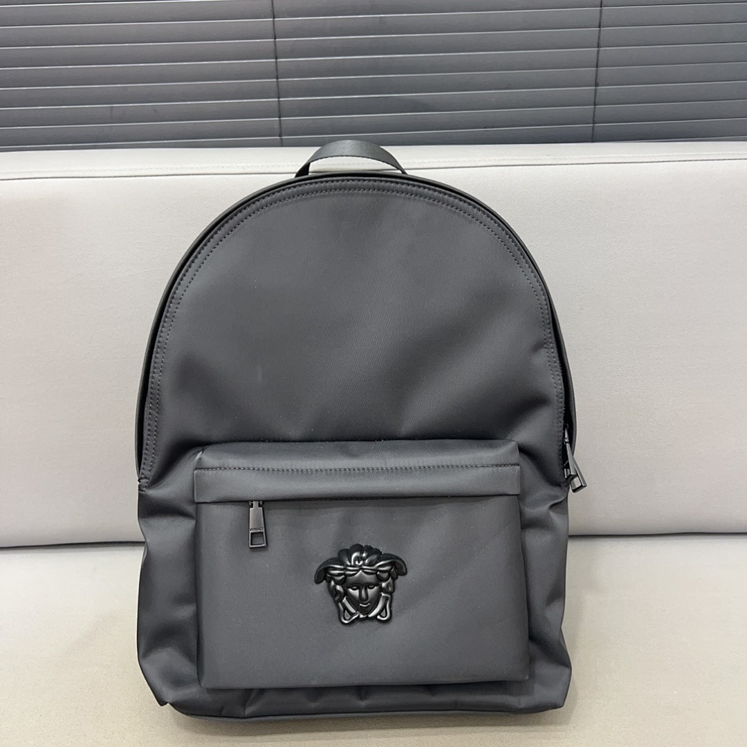Versace Medusa Shoulder Bag view