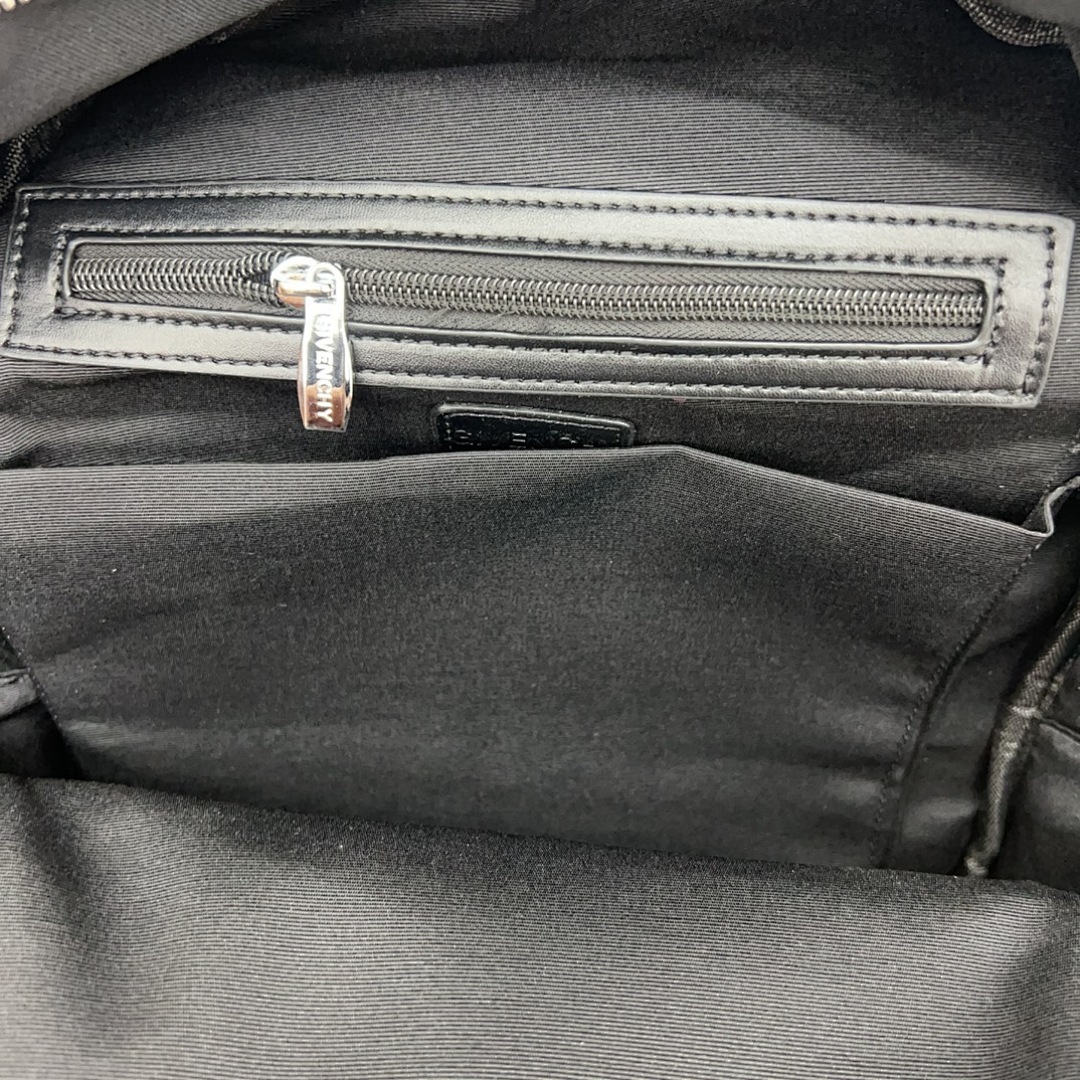 Givenchy Shoulder Bag view