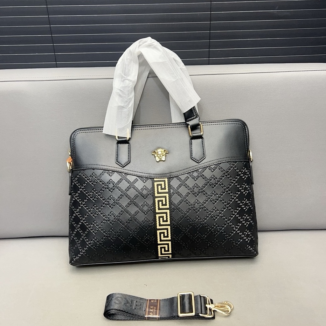 Versace Medusa Shoulder Bag view