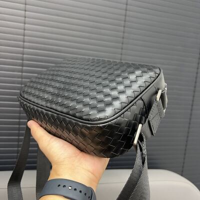 Bottega Veneta Intrecciato Clutch