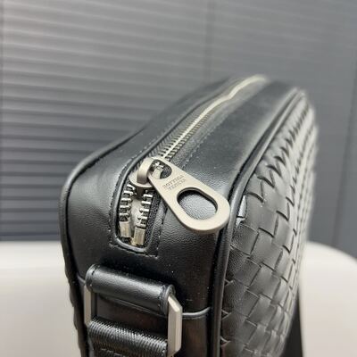 Bottega Veneta Intrecciato Clutch view 5