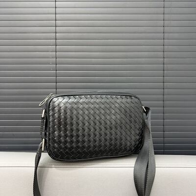 Bottega Veneta Intrecciato Clutch view 7