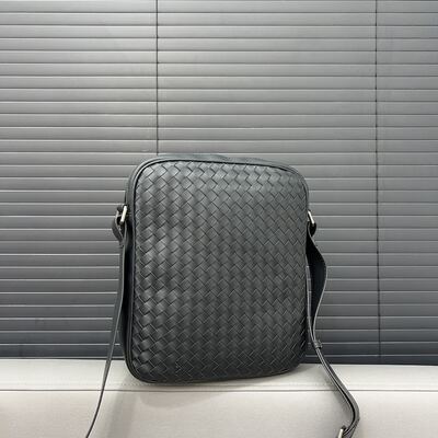 Bottega Veneta Intrecciato Camera Bag view 7