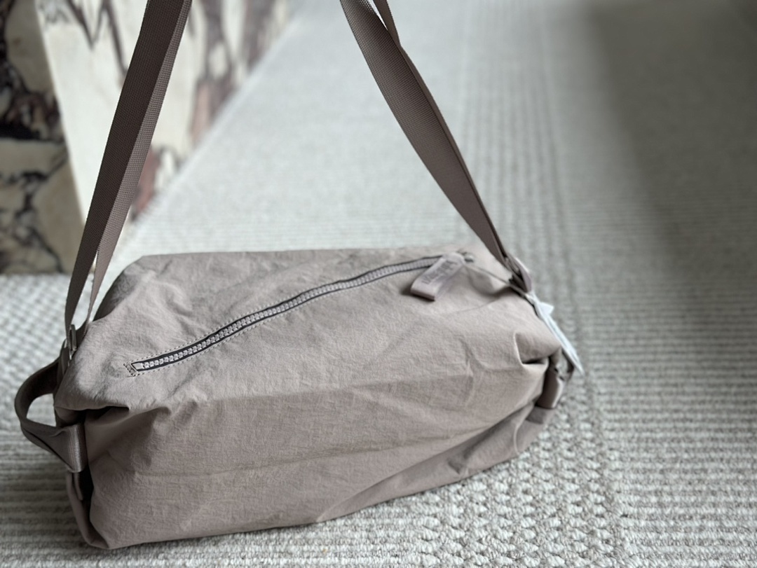 Lululemon Belt Bag view