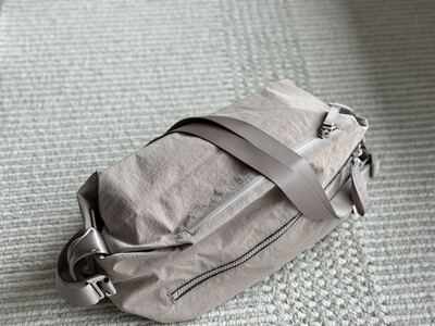 Lululemon Belt Bag view 7