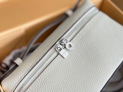 Hermes Evelyne view 4