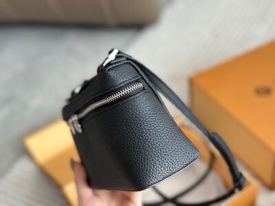 Louis Vuitton Coussin view 7